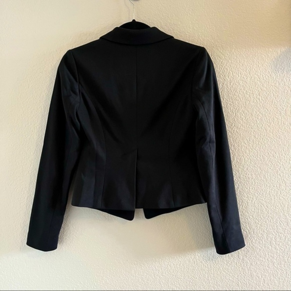 COPY - Forever 21 black blazer - Picture 2 of 5